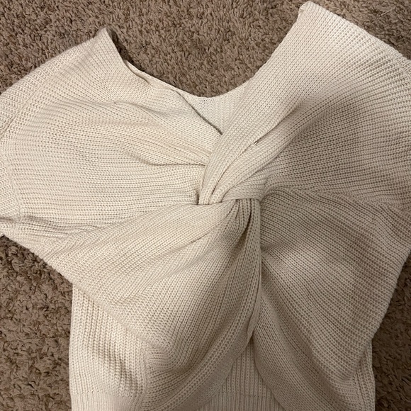 Main strip cream sweater with knot detail back - Picture 3 of 4